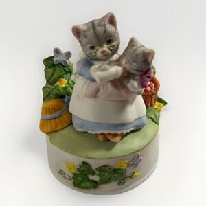 Schmid Kitty Cucumber Music Box Figurine – Not Working – For Parts/Repair
